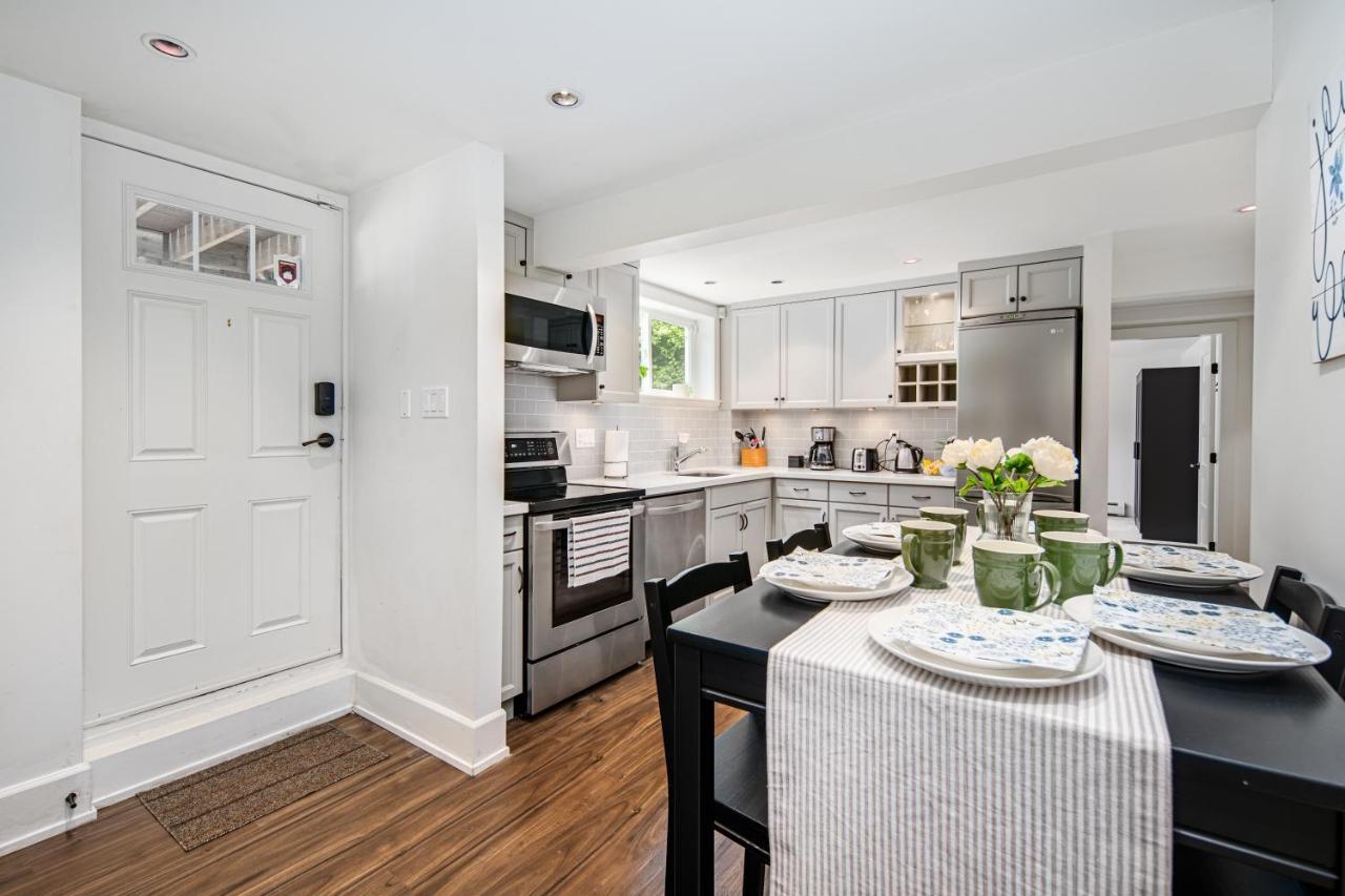 Gorgeous 4 Bedroom Garden Level Suite At Vancouver West & Ubc Extérieur photo
