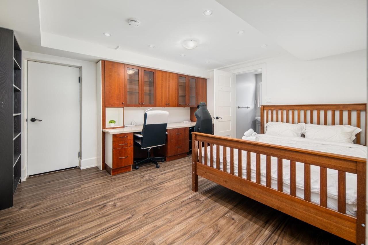 Gorgeous 4 Bedroom Garden Level Suite At Vancouver West & Ubc Extérieur photo